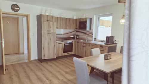 Rangersdorf Apartment | Konis Ferienwohnung - barrierearm