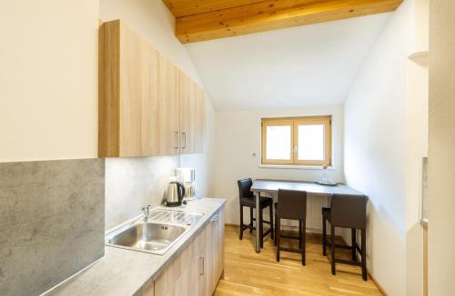 Uebelbach Apartment | Apartmenthaus Pastner am Teich