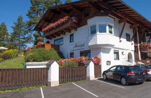 Seefeld in Tirol Apartment | Landhaus Almidyll