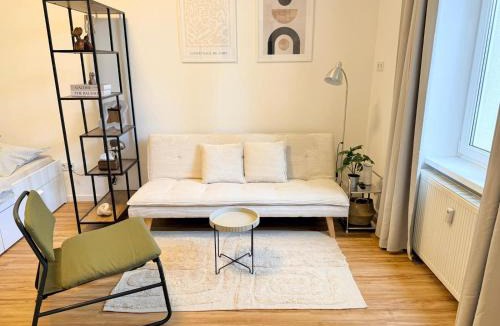 Jakomini Apartment | M8 CityStage Studio Two