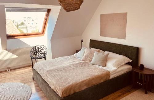 Donaustadt Apartment | Modern 1BR plus sofabed apartment next to Metro U1 only 15min to City Center Vienna