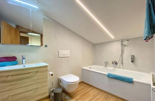 Lermoos House | Pension Garni Hochmoos