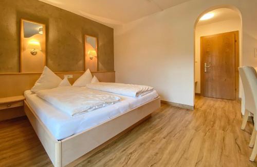 Lermoos House | Pension Garni Hochmoos