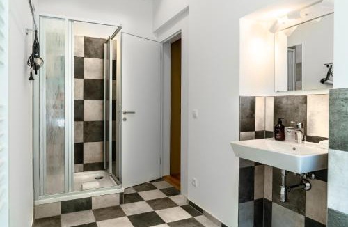 Bregenz Apartment | Neu Villa Schwerzenbach "Die Belle" - Schönheit im Kreise der Liebsten