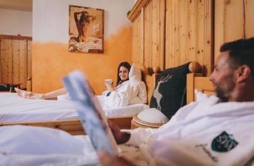 Niedernsill Hotel | Hotel Gasthof Kröll, 1x Großglockner kostenlos, Kinder bis 12 Jahre frei, Restaurant mit regionaler Küche