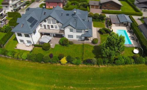 Seekirchen am Wallersee Apartment | Exklusive Villa Seekirchen nahe Salzburg