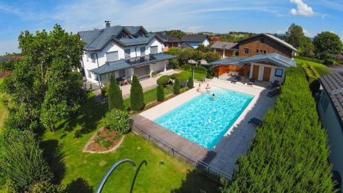 Seekirchen am Wallersee Apartment | Exklusive Villa Seekirchen nahe Salzburg