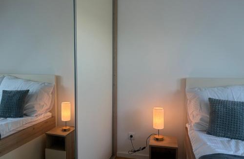 Stammersdorf Apartment | Modern & Cozy Apartment - Free Parking & Vineyards