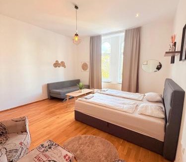 Brigittenau Apartment | Vienna Riverside Residence MM23