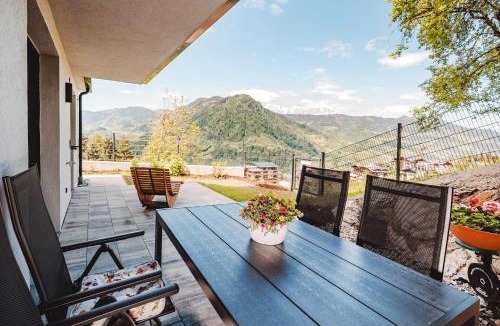 Alpendorf Apartment | Apartment Bergland