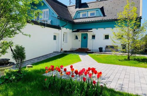 Bodensdorf Apartment | Blaues Haus Ferienwohnung Bodensdorf Ossiacher See Gerlitzen Alpe