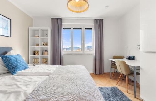 Lend Apartment | Zentral und Ruhig am Park - 2BR - gratis Parken - 2 Balkone
