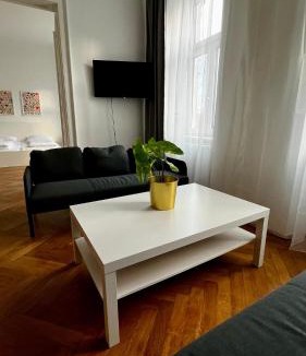 Neulerchenfeld Apartment | Central Family Residence at Stadthalle