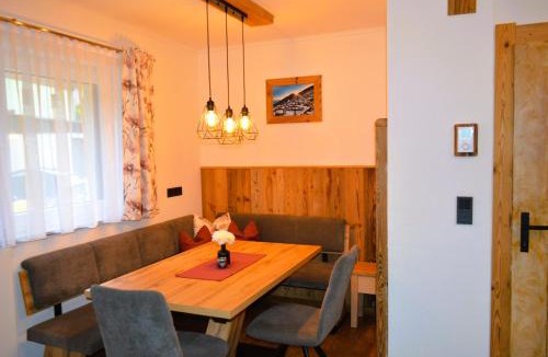 Huettschlag Apartment | Ferienwohnung Rohrmoser mit 1 Schlafzimmer