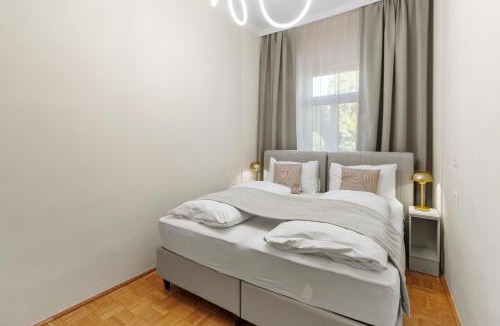 Meidling Hotel | Meidling Rooms I 1 Min to U6 I Self Check In
