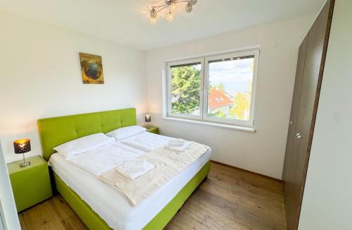 Favoriten House | Hideout Villas, 3 Bedrooms, free parking, garden area, terrace