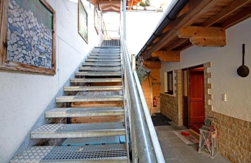 Fuegenberg Apartment | Chalet in Hochfügen near Ski Slopes