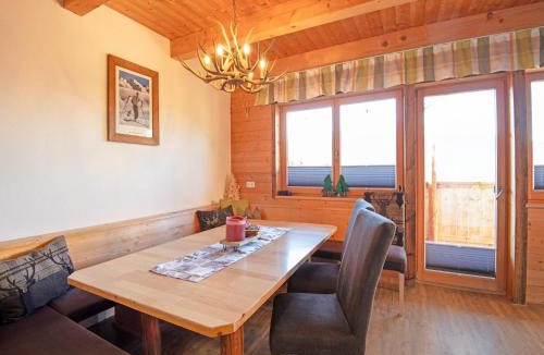 Rohrberg House | House in Zell am Ziller with Panoramic Views