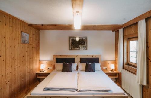 Matrei in Osttirol House | Ferienhaus Innerkienzerhof - Urlaub am Bauernhof