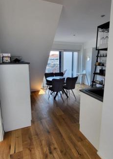 Favoriten Apartment | SkySuite Holiday Home