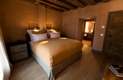 Altstadt Hotel | Townhouse Weisses Kreuz Boutiquehotel