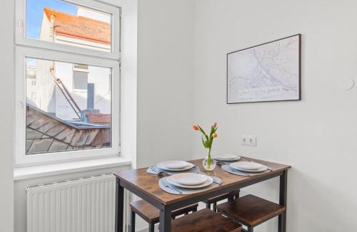 Hernals Apartment | Cozy Living Apartment "Falco" - free parking