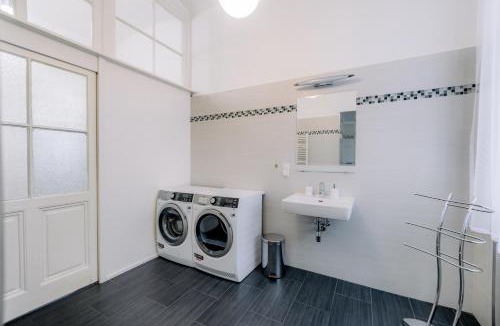 Innere Stadt Apartment | Elegant Vienna Apartment