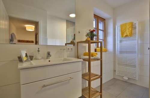 Niederalm Apartment | Landhaus Appartement Seidenwebergut Anif bei Salzburg