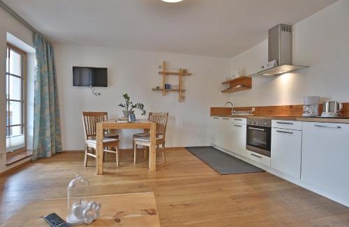 Niederalm Apartment | Landhaus Appartement Seidenwebergut Anif bei Salzburg