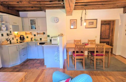 Golling an der Salzach Apartment | Ferienlounge Bluntausee