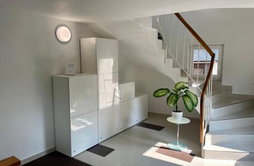 Villach Apartment | Moderne Oase mit Panorama-Blick