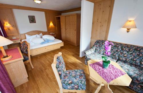Nauders Bed & Breakfast | Gasthof Kristall