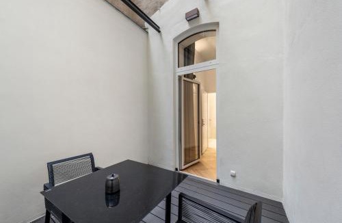 Alservorstadt Apartment | easy-flat Votiv - 153sqm Apartment with Terrace