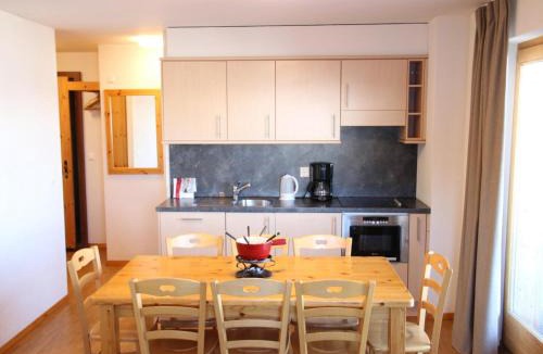 Saint-Pierre-de-Clages Apartment | Apartment near centre of the village