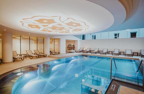 Bad Hofgastein Hotel | Österreichischer Hof-im Bademantel direkt in die Alpentherme