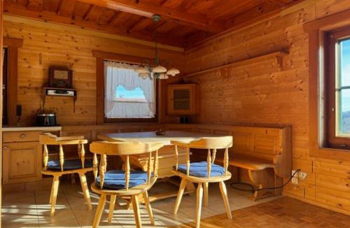 Gamlitz Apartment | Ferienhaus Maximilian, Ideal für Gruppen & Familien mit eigenem Weinverkostungshaus