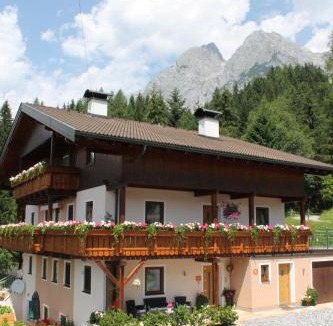 Laubichl Apartment | Familienbauernhof Samerhof