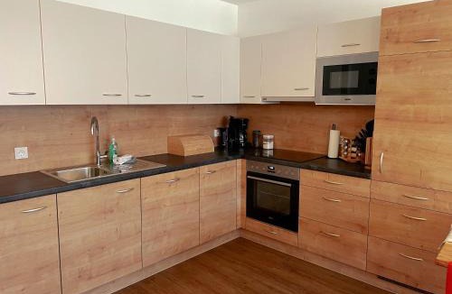 Muhldorf Apartment | Wohnen am Almufer - Ferienwohnung Straßmair