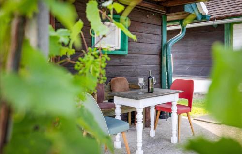 Deutsch Schuetzen-Eisenberg House | One-Bedroom Holiday Home In Deutsch Schutzen