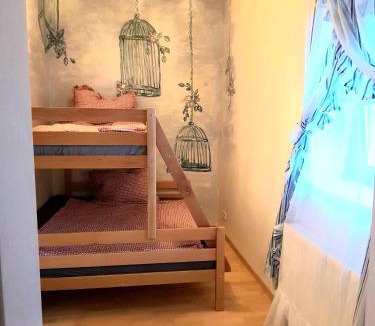 Spitz Apartment | Kunstapartment mit 2 Schlafzimmer Max 4 Personen