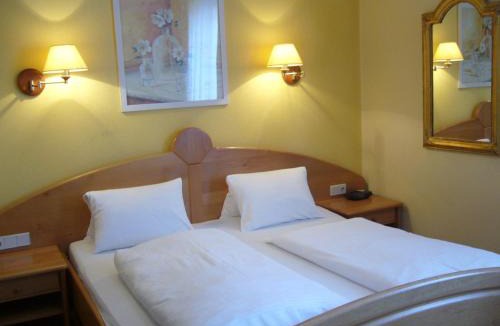 Mariatrost Hotel | Hotel Restaurant - Häuserl im Wald Graz