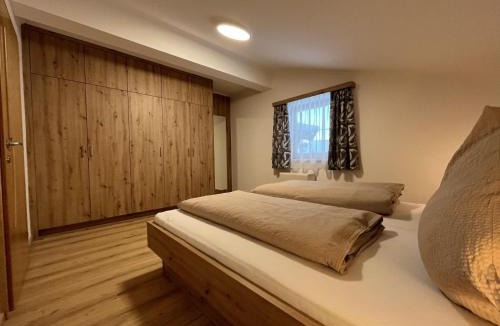 Wald im Pinzgau Apartment | Apartment in Wald near Krimml Waterfalls