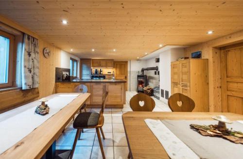 Partenen House | Ferienhaus Bergfrieden