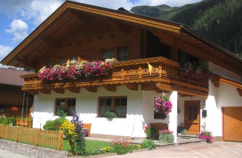 Sankt Veit in Defereggen Apartment | Ferienwohnung Maria Erlsbacher