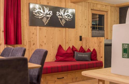 Finsing Ski Chalet | Fasserhäusl -Private Luxury Chalet mit Hot Tub & Sauna