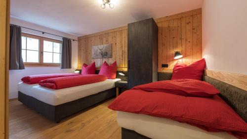 Finsing Ski Chalet | Fasserhäusl -Private Luxury Chalet mit Hot Tub & Sauna