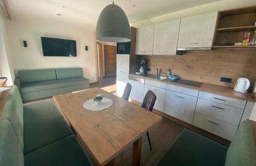 Tux Apartment | Franzerl