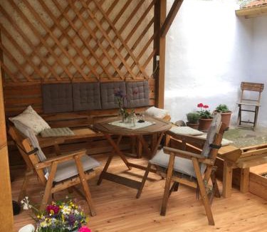 Spitz Apartment | APARTMENT ZUM ROTEN TOR