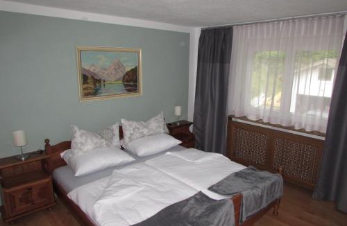 Hof bei Salzburg Apartment | Bachhäusl