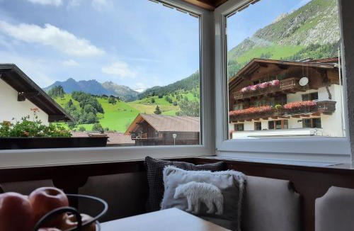 Pragraten Apartment | Ferienhaus Enzian
